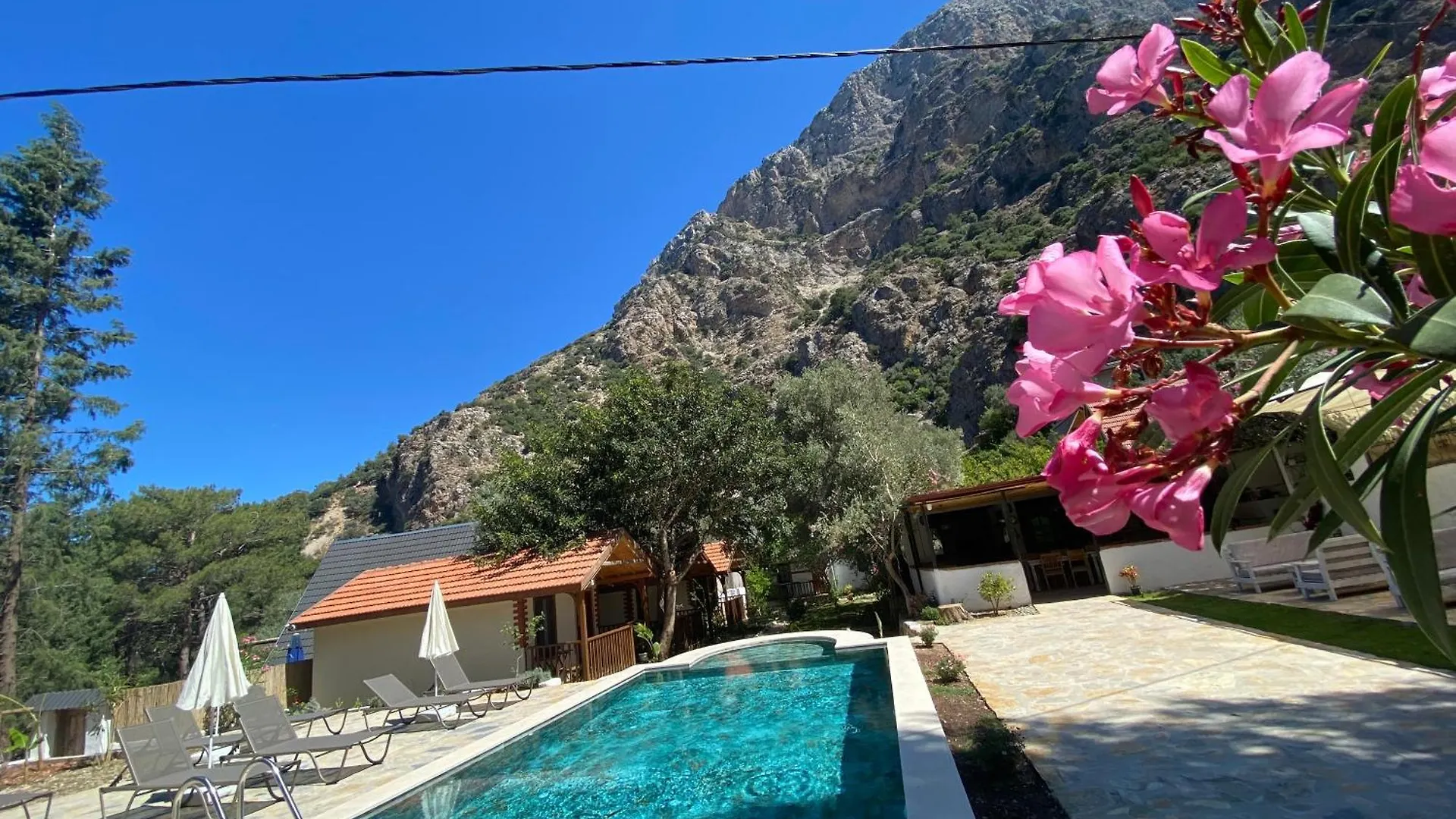 Kidrak Otel Montenegro-1 ファラリア 0*,  トルコ