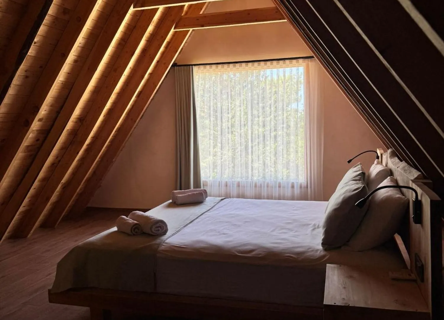 Kidrak Otel Montenegro-1 ファラリア ゲストハウス