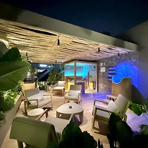 Sin Nombre Bali - Sauna, Ice Bath & Roof Terrace Canggu (Bali)
